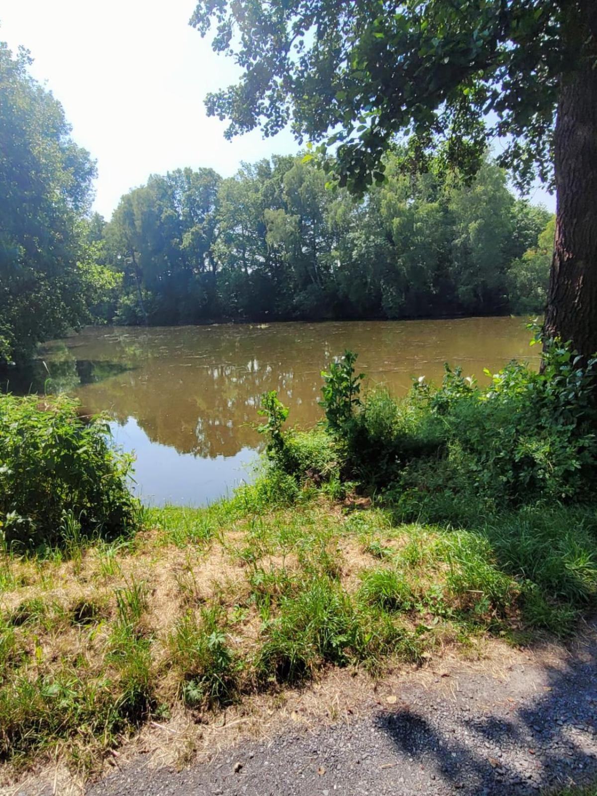 Chateau Moravany - Apartmany, Teepee A Wellness Ronow an der Doubrava Buitenkant foto